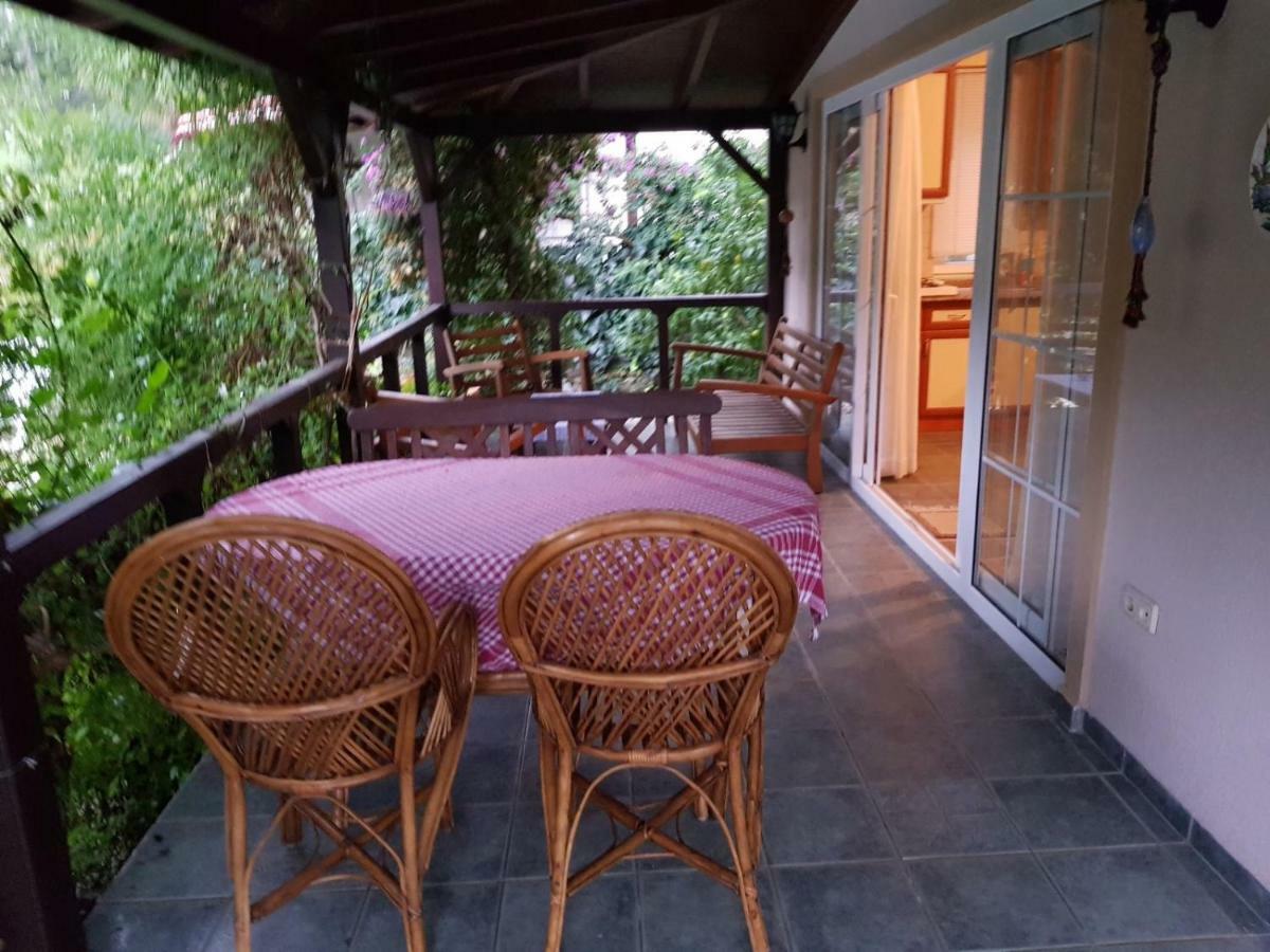 Villa Yasemin Aparts Гёчек Экстерьер фото